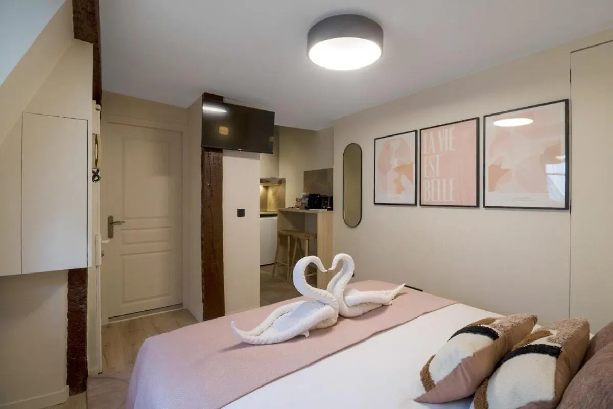 Apartment Cozy Studio On Ile Saint-Louis Paris France
