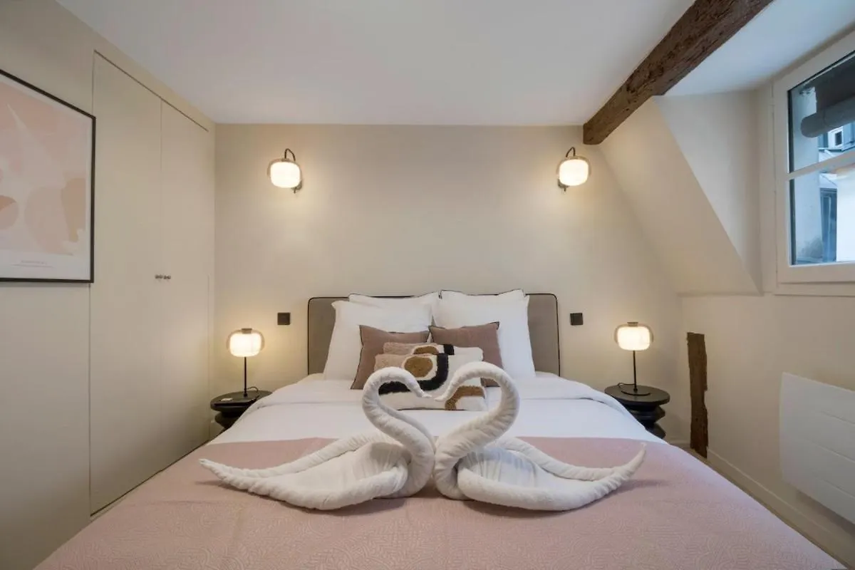 Cozy Studio On Ile Saint-Louis Paris